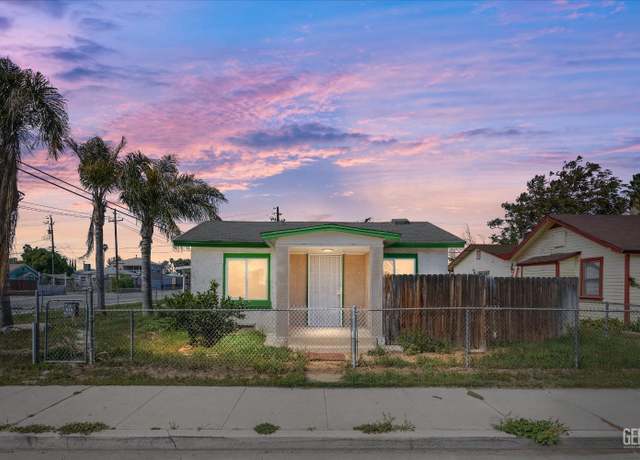 Property at 418 Decatur St, Bakersfield, CA 93308, 3 beds, 1 bath