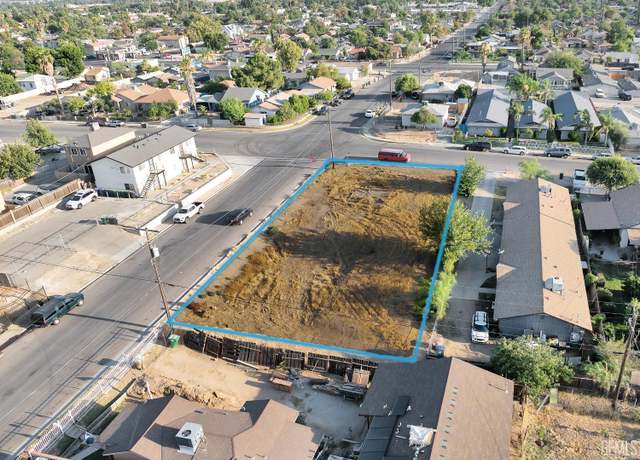 Property at 1528 Lincoln St, Bakersfield, CA 93305