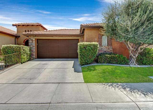Property at 8725 Maggiore Ln, Bakersfield, CA 93312, 2 beds, 2 baths