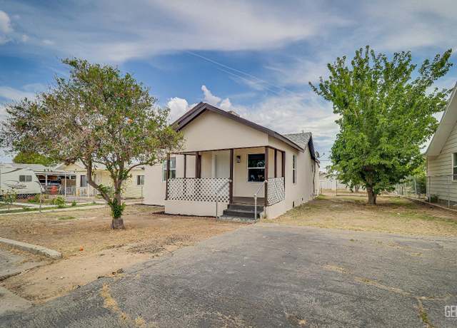 Property at 710 Fillmore St, Taft, CA 93268, 3 beds, 2 baths