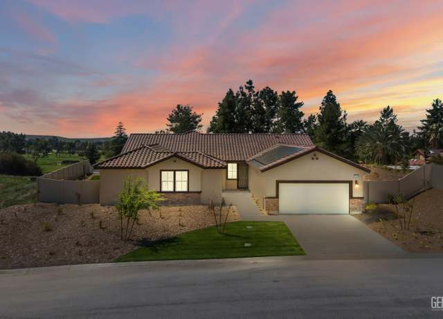 Property at 5608 Levanto St, Bakersfield, CA 93306, 4 beds, 3.5 baths