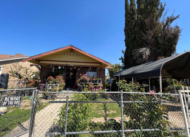 Property at 1108 pacific St, Bakersfield, CA 93305, 2 beds, 1 bath