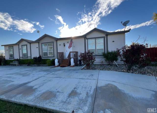 Property at 5303 Banning St, Bakersfield, CA 93314, 4 beds, 3 baths