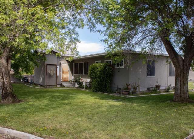 Property at 12500 Allen Ln, Bakersfield, CA 93312, 5 beds, 3 baths
