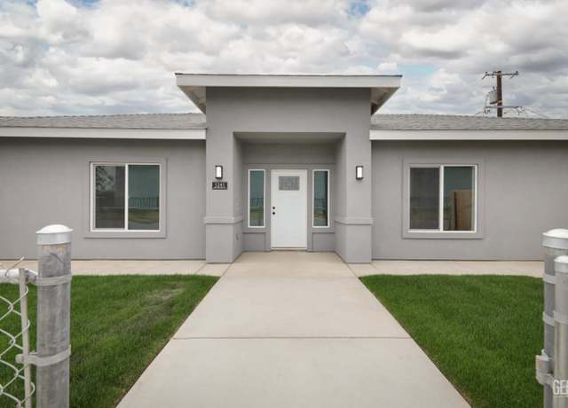 Property at 1241 Delaware St, Bakersfield, CA 93307, 3 beds, 2 baths