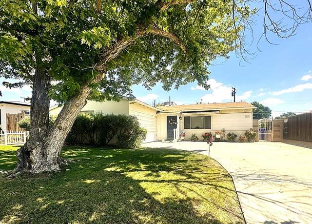 Property at 1013 Chelsea St, Bakersfield, CA 93306, 3 beds, 1 bath