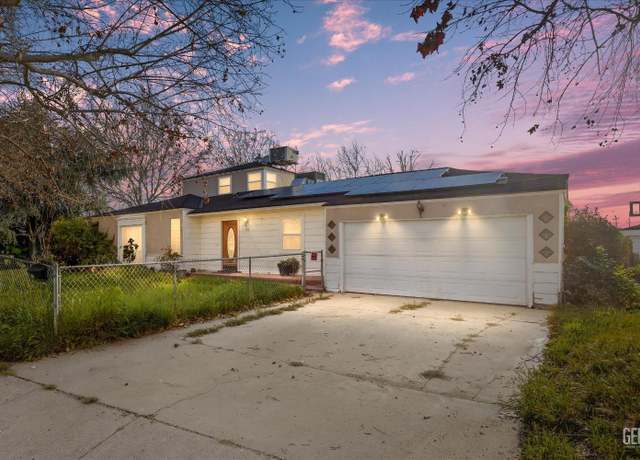 Property at 131 Bedford Way, Bakersfield, CA 93308, 5 beds, 3 baths