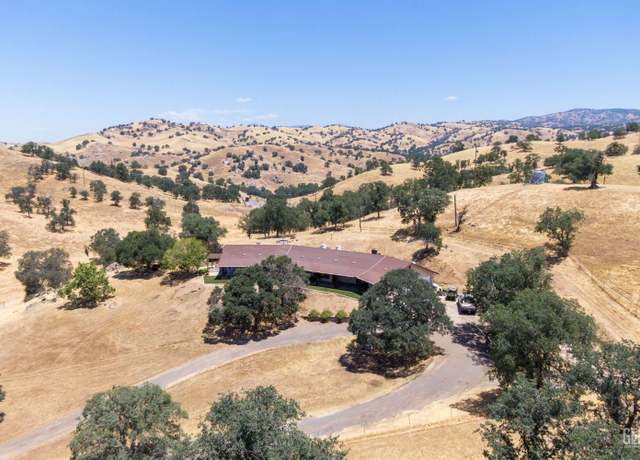 Property at 3001 Woody Granite Rd, Bakersfield, CA 93308, 3 beds, 2 baths