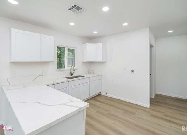 Property at 276 E San Juan St, Mc Farland, CA 93250, 3 beds, 2 baths