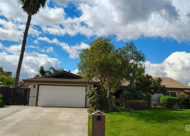 Property at 2415 Bladen St, Bakersfield, CA 93309, 4 beds, 2 baths