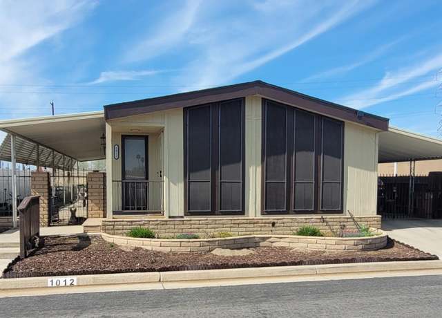 Property at 1012 Coconut Way, Bakersfield, CA 93301, 2 beds, 2 baths