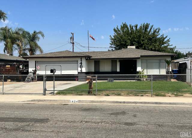 Property at 1404 Ivan Ave, Bakersfield, CA 93304, 3 beds, 2 baths