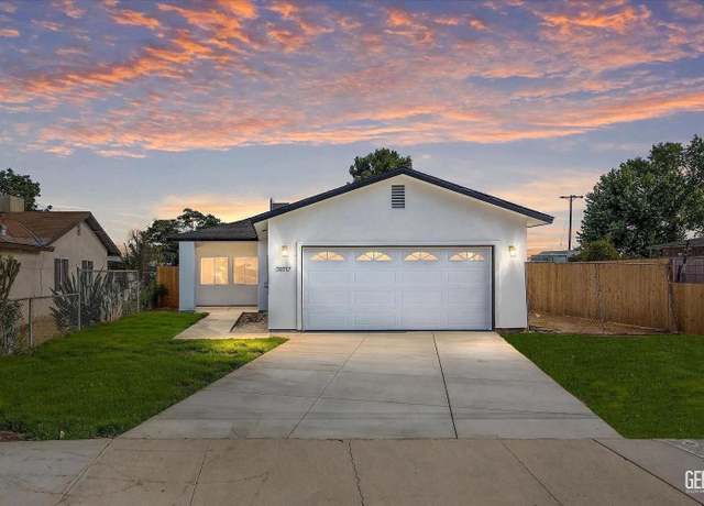 Property at 30717 Paseo De  Pico, Shafter, CA 93263, 4 beds, 2 baths