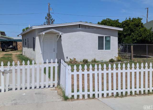 Property at 612 E 10th St, Bakersfield, CA 93307, 3 beds, 2 baths