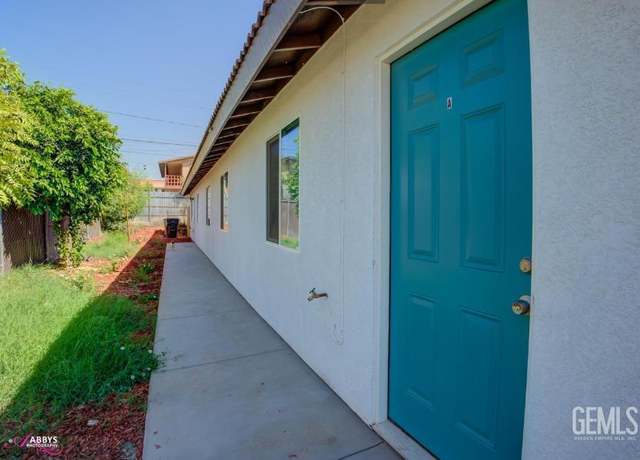 Property at 606 Oildale Dr, Bakersfield, CA 93308, 6 beds, 4 baths