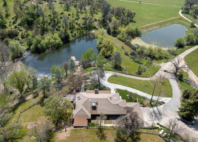 Property at 4227 Poso Flat Rd, Bakersfield, CA 93308, 5 beds, 4.5 baths