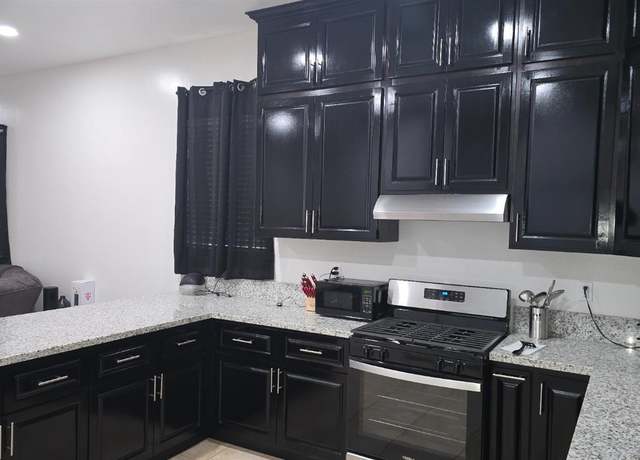 Property at 6304 Stanley St, Bakersfield, CA 93308, 2 beds, 1 bath
