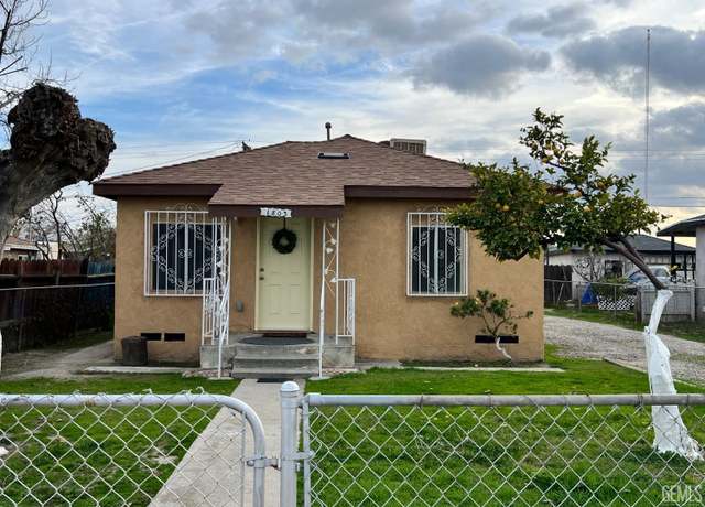 Property at 1803 Padre St, Bakersfield, CA 93307, 2 beds, 1 bath