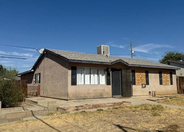 Property at 1000 Blossom St, Bakersfield, CA 93306, 3 beds, 2 baths