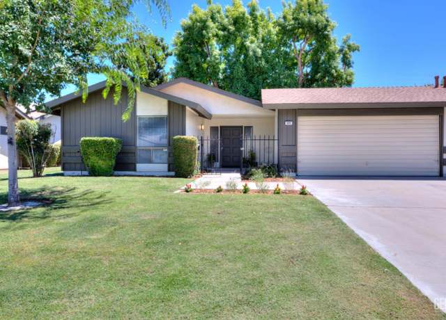 Property at 924 Bermuda St, Bakersfield, CA 93309, 2 beds, 2 baths