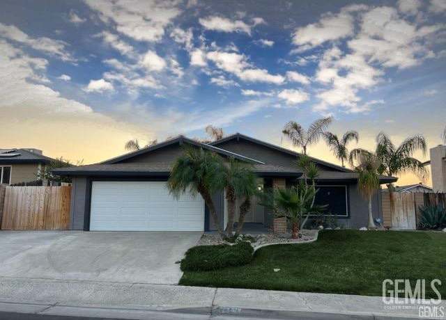 Property at 409 Sierra St, Taft, CA 93268, 3 beds, 2 baths