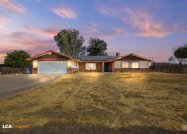 Property at 8832 Kerrnita Rd, Bakersfield, CA 93307, 5 beds, 3 baths