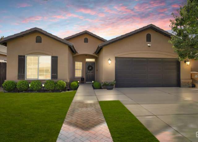 Property at 7006 Olen Arnold Ave, Bakersfield, CA 93307, 4 beds, 2 baths