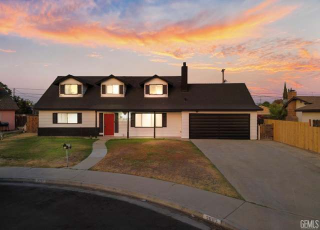 Property at 3007 Doris Ln, Bakersfield, CA 93304, 4 beds, 2 baths