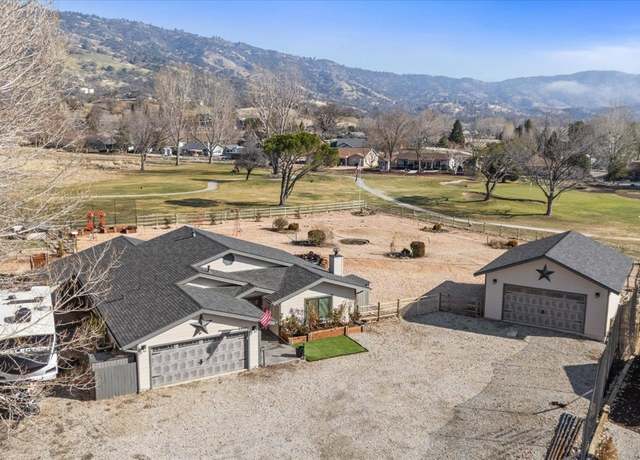 Property at 24101 Basin Harbor Ct, Tehachapi, CA 93561, 3 beds, 3 baths