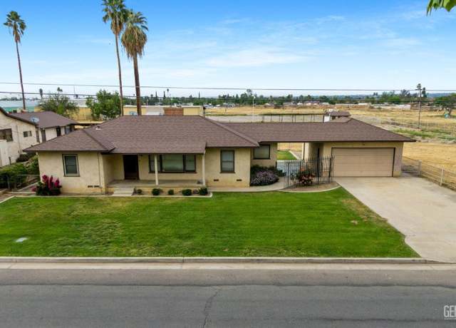 Property at 418 E Belle Ter, Bakersfield, CA 93307, 3 beds, 1.5 baths