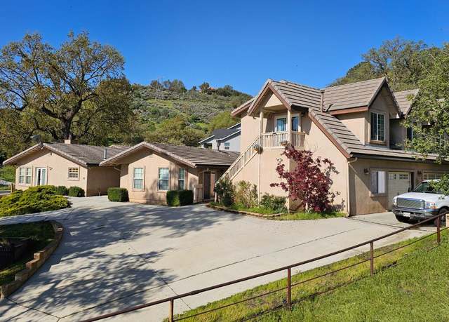 Property at 29201 Angus Ct, Tehachapi, CA 93561, 4 beds, 3 baths