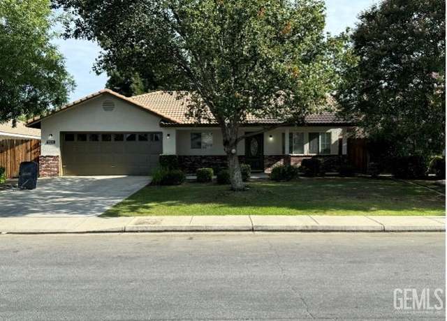 Property at 10916 Royal Ascot Ave, Bakersfield, CA 93312, 3 beds, 2 baths