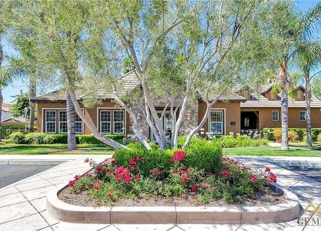 Property at 28454 Santa Rosa Ln, CA 91350, 2 beds, 2 baths