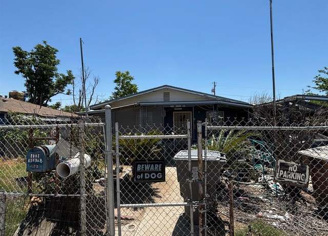 Property at 2223 Steele Ave, Bakersfield, CA 93307, 2 beds, 1 bath