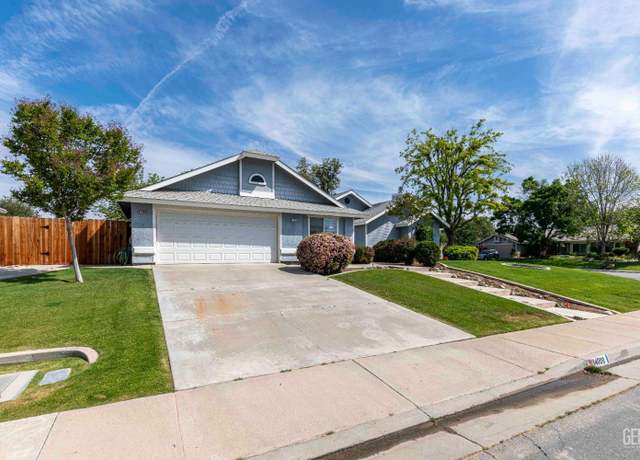Property at 14000 Christella Ct, Bakersfield, CA 93314, 3 beds, 2 baths