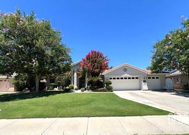 Property at 10906 Iron Creek Ave, Bakersfield, CA 93312, 4 beds, 3 baths