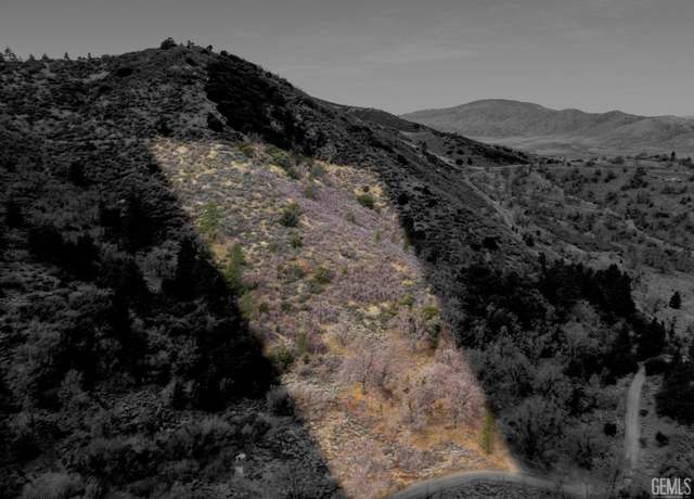 Property at 0 APN# 325-102-02, Tehachapi, CA 93561