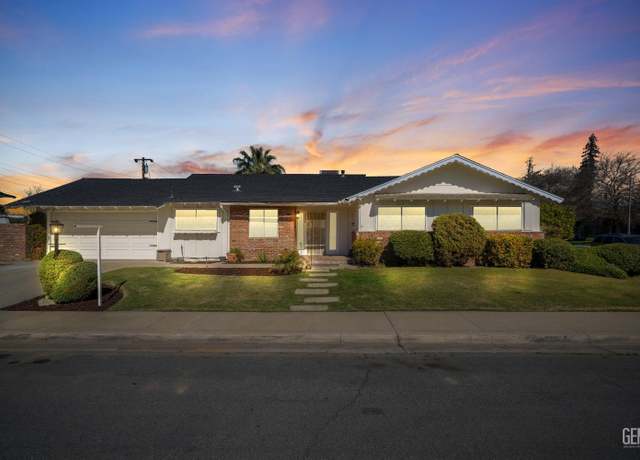 Property at 3048 Jacaranda Dr, Bakersfield, CA 93301, 3 beds, 2 baths