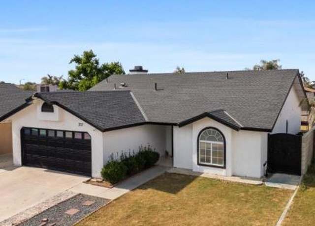 Property at 337 Cesar Chavez Ln, Delano, CA 93215, 3 beds, 2 baths