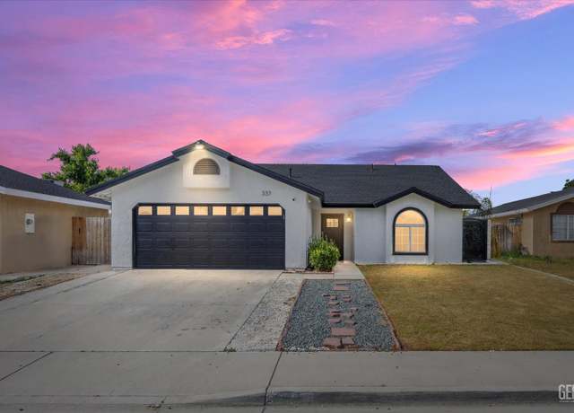 Property at 337 Cesar Chavez Ln, Delano, CA 93215, 3 beds, 2 baths