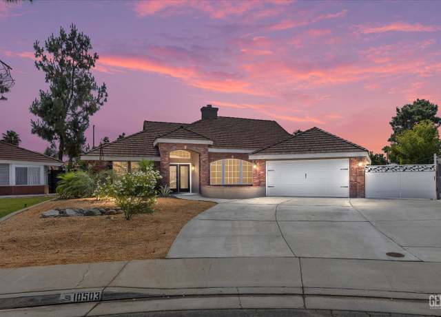 Property at 10503 Trophy Ct, Bakersfield, CA 93312, 4 beds, 2.5 baths