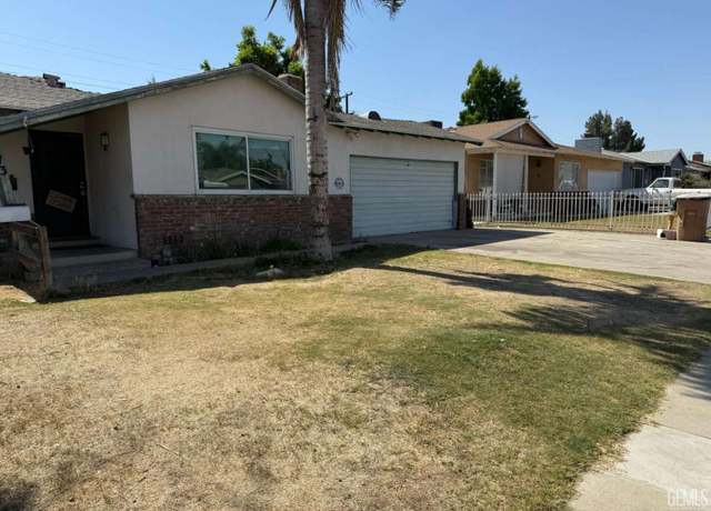 Property at 113 Easy St, Bakersfield, CA 93308, 3 beds, 2 baths