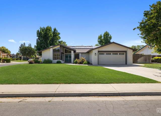 Property at 2700 Hoad Ln, Bakersfield, CA 93309, 4 beds, 2 baths