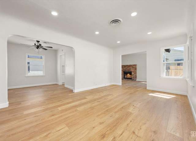 Property at 602 Ann Arbor Dr, Bakersfield, CA 93308, 2 beds, 1.75 baths