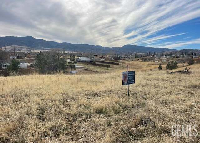 Property at 19940 Mesa Dr, Tehachapi, CA 93561
