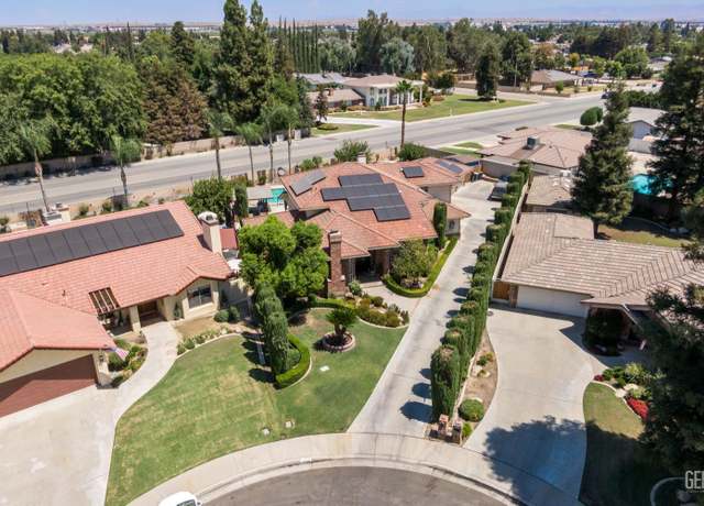 Property at 7704 Jill Jean Ave, Bakersfield, CA 93308, 5 beds, 4.5 baths