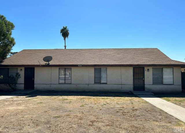 Property at 425 W China Grade, Bakersfield, CA 93308, 4 beds, 2 baths
