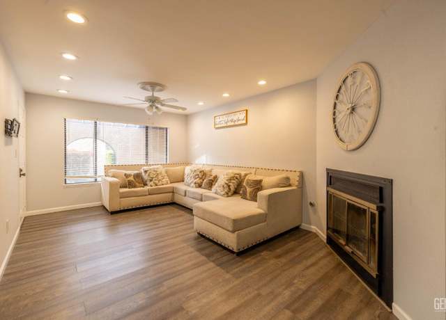 Property at 1001 Mohawk St #75, Bakersfield, CA 93309, 4 beds, 3 baths