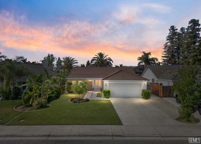 Property at 3805 Rio Viejo Dr, Bakersfield, CA 93313, 3 beds, 2 baths