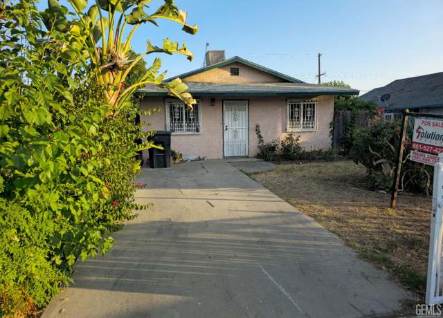 Property at 1917 3rd St, Wasco, CA 93280, 3 beds, 1.5 baths